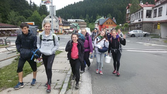 Natíráme Děvín červen 2015 1.A