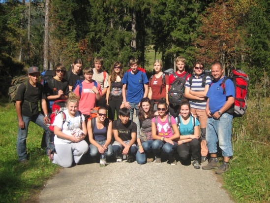 Brigáda (dřevo, úklid) a východ slunce říjen 2011 2.A